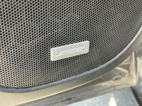 Used 2019 GMC Acadia SLT w/ LPO, Floor Liner Package image 15