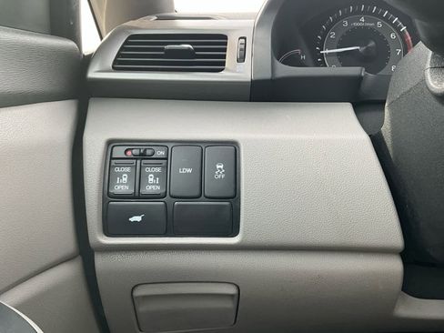Used 2016 Honda Odyssey EX-L image 22