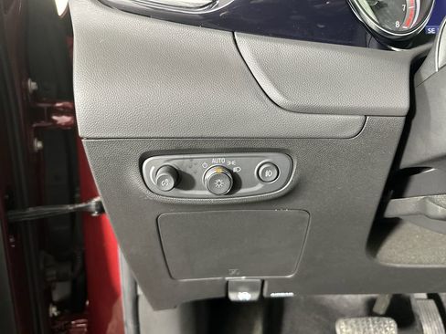 Used 2023 Buick Encore GX Select image 20