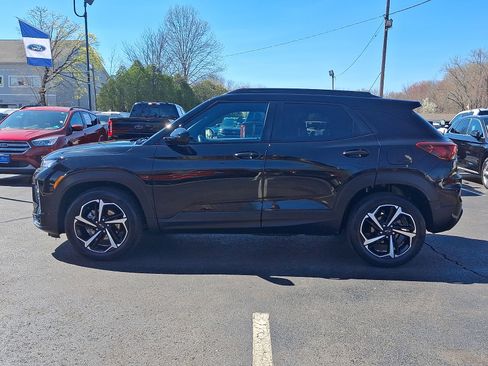 Used 2023 Chevrolet TrailBlazer RS w/ Convenience Package FWD image 4