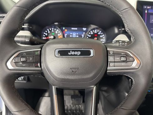 Certified 2024 Jeep Compass Limited image 30