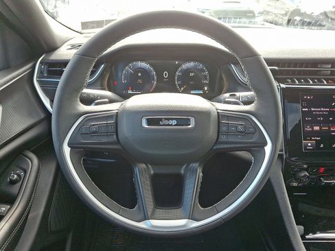 New 2025 Jeep Grand Cherokee L Altitude image 22