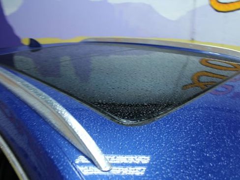 Used 2023 Cadillac XT4 Premium Luxury w/ Cold Weather Package image 5