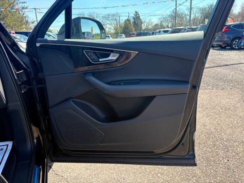 Used 2017 Audi Q7 3.0T Premium Plus w/ Premium Plus Package image 14