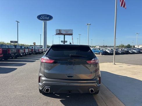 Used 2022 Ford Edge ST w/ Equipment Group 401A image 4