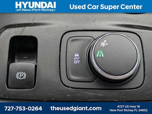Used 2019 Chevrolet Traverse LT FWD image 29