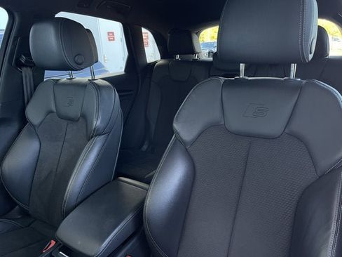 Used 2022 Audi SQ5 Premium w/ Convenience Package image 13