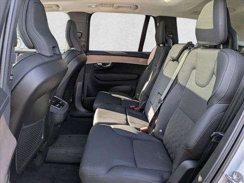 Certified 2025 Volvo XC90 B6 Plus w/ Protection Package Premier image 20
