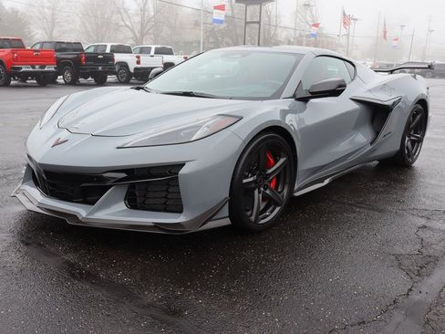 Used 2025 Chevrolet Corvette Z06 w/ Z07 Performance Package image 29