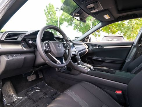 Used 2019 Honda Civic EX image 6
