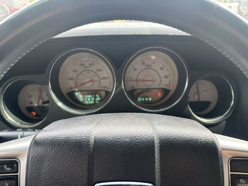 Used 2014 Dodge Challenger SXT RWD image 16