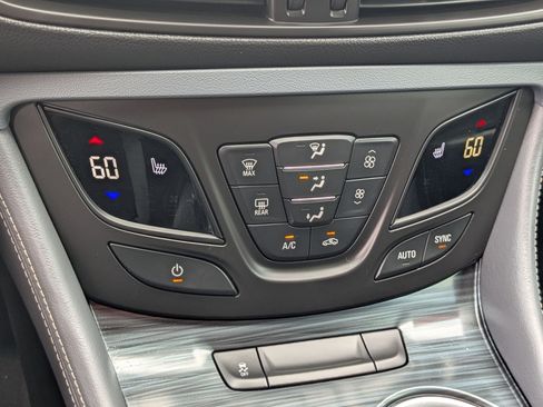 Certified 2020 Buick Envision Essence w/ LPO, Active Package AWD/4WD image 25