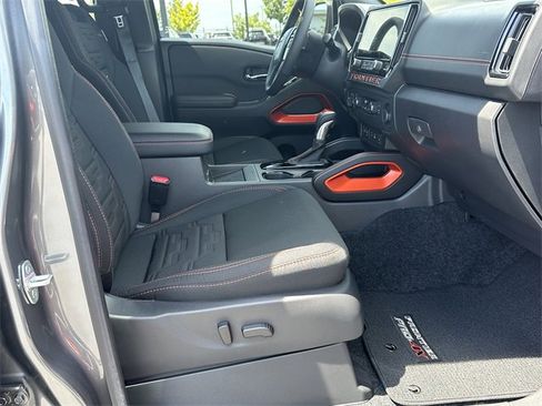 Certified 2025 Nissan Frontier PRO-4X w/ Pro Convenience Package image 14