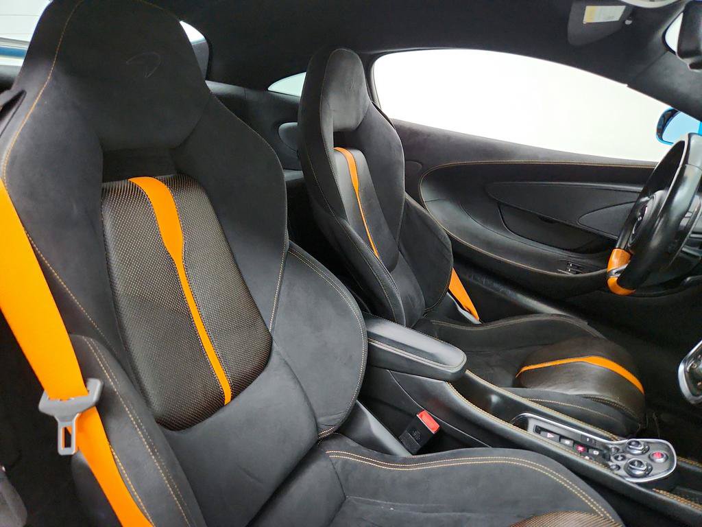 Used 2017 McLaren 570S Coupe RWD image 24