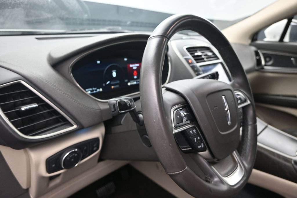 Used 2020 Lincoln Nautilus Reserve w/ Equipment Group 201A FWD image 12