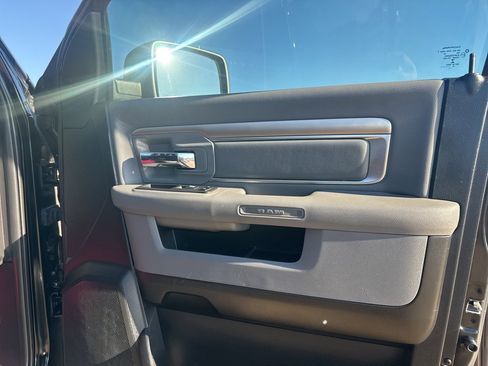 Used 2019 RAM 1500 Classic Warlock image 9