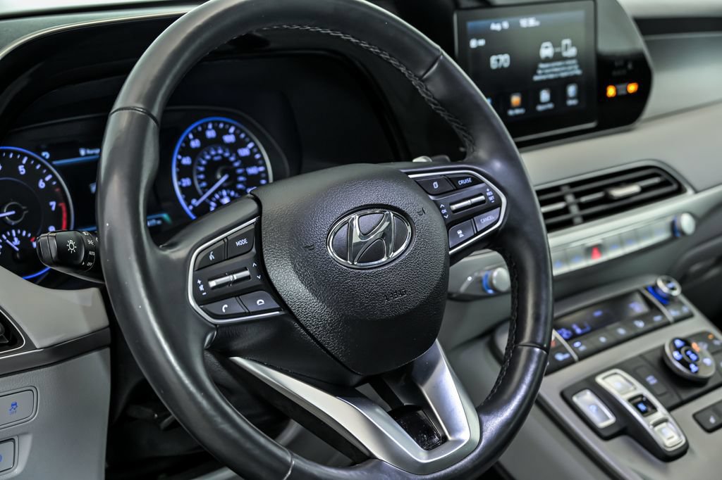 Used 2020 Hyundai Palisade SEL w/ Premium Package AWD/4WD image 17