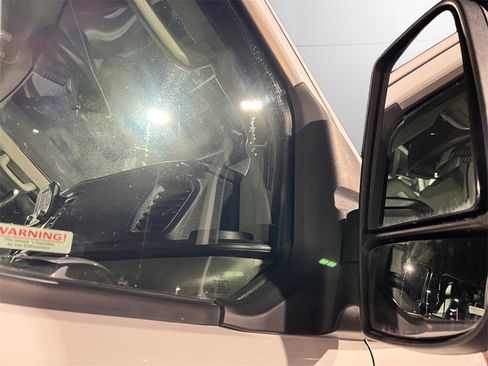 Used 2023 Ford Transit 350 XL image 12