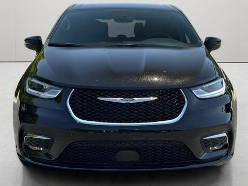 New 2026 Chrysler Pacifica Select image 11