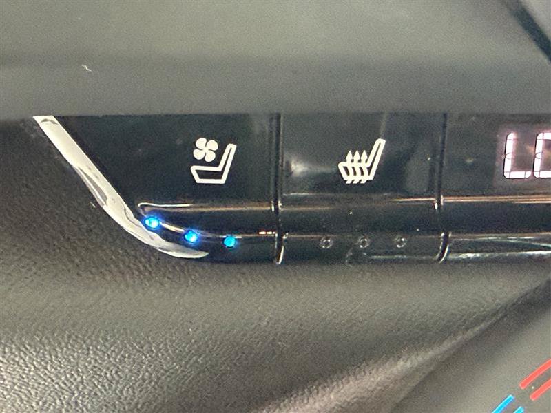 Used 2020 Chevrolet Camaro SS RWD image 53