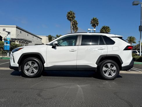 Used 2024 Toyota RAV4 XLE FWD image 7