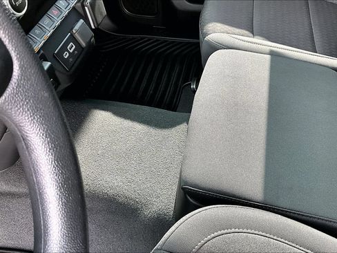 Used 2025 GMC Sierra 1500 Pro w/ Pro Value Package AWD/4WD image 21