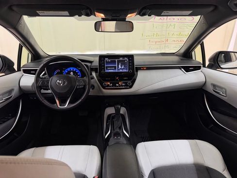 Used 2022 Toyota Corolla XSE FWD image 19