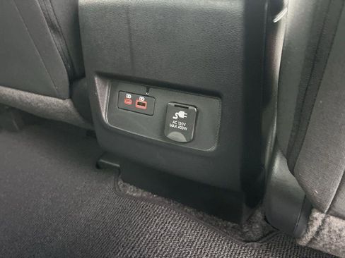 Used 2023 Nissan Frontier PRO-4X w/ Pro Convenience Package image 39