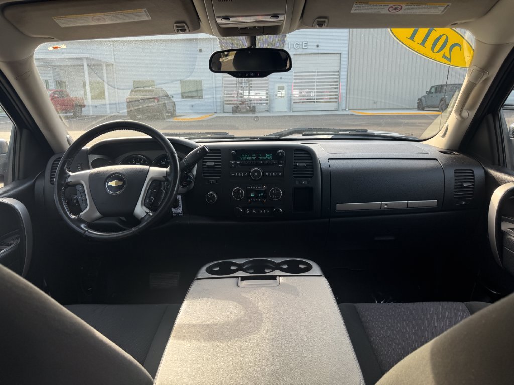 Used 2011 Chevrolet Silverado 3500 LT w/ Interior Plus Package AWD/4WD image 25