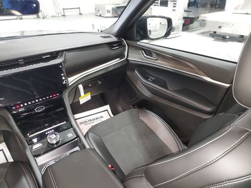New 2026 Jeep Grand Cherokee Altitude AWD/4WD image 11