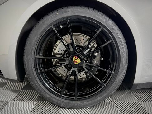 Certified 2023 Porsche 911 Carrera image 18