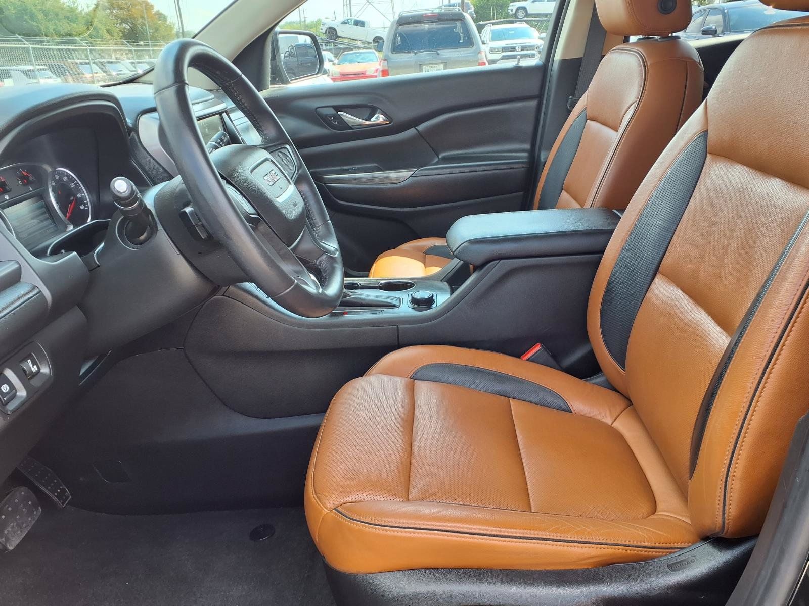 Used 2017 GMC Acadia SLT AWD/4WD image 18