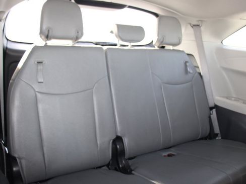 Certified 2023 Toyota Sienna XLE image 16