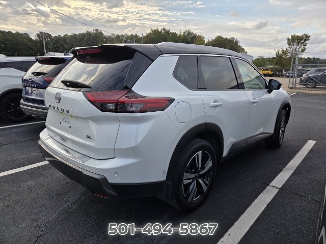 Used 2024 Nissan Rogue SL w/ SL Premium Package FWD image 4