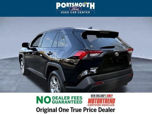 Used 2024 Toyota RAV4 XLE image 25