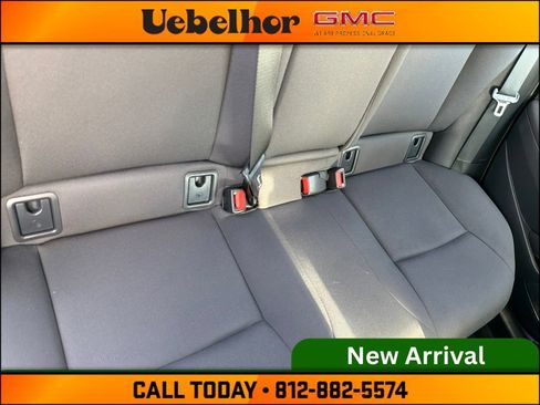 Used 2025 Toyota Corolla LE FWD image 6
