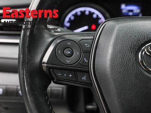 Used 2024 Toyota Camry SE image 15