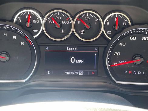Used 2019 Chevrolet Silverado 1500 LT Trail Boss AWD/4WD image 30