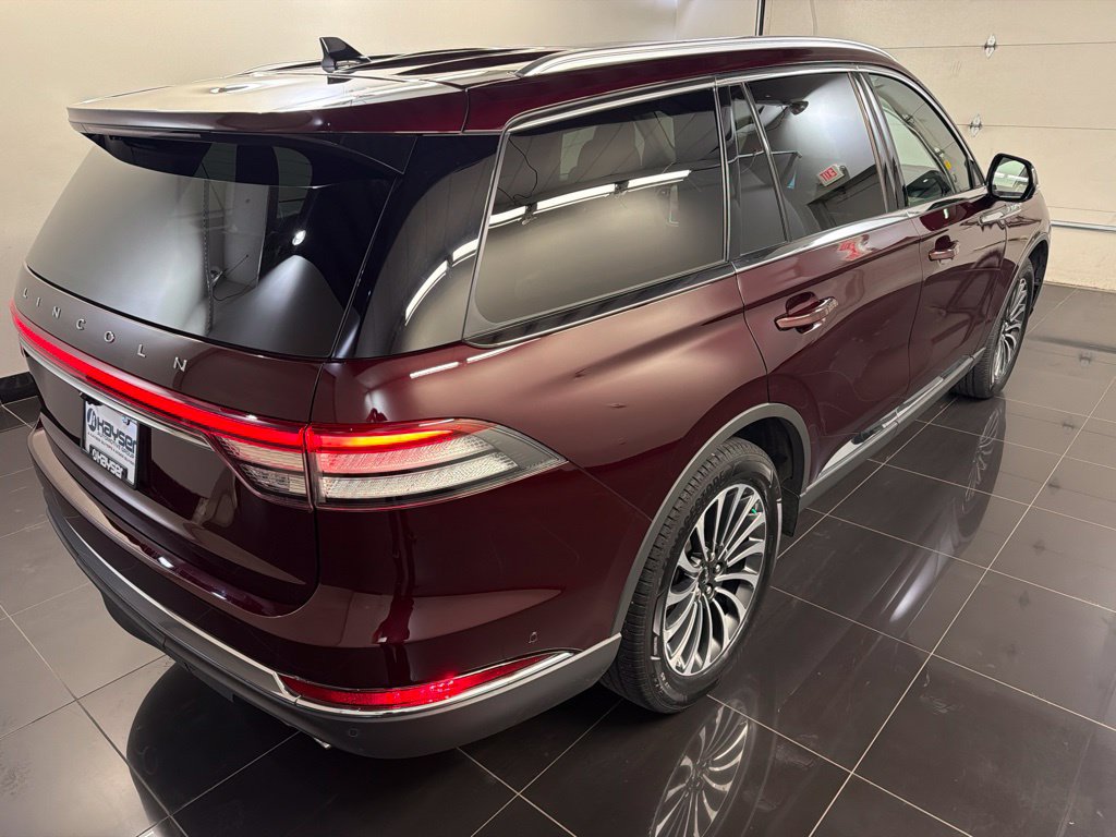 Used 2022 Lincoln Aviator Reserve w/ Equipment Group 201A AWD/4WD image 6