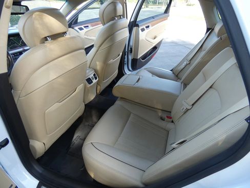 Used 2015 Hyundai Genesis 3.8 w/ Option Group 04 image 53