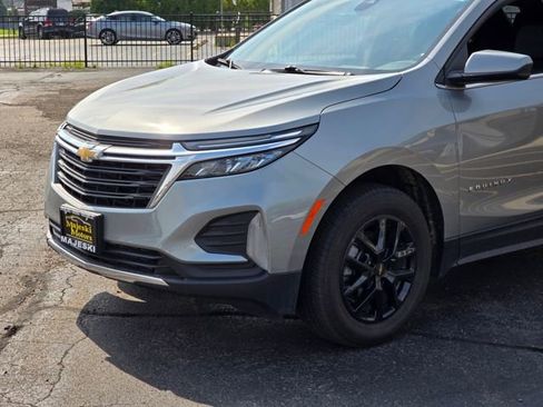 Used 2023 Chevrolet Equinox LT image 16