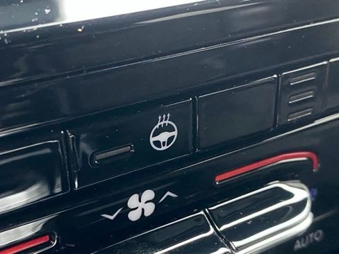 Used 2023 Jeep Grand Cherokee Altitude image 22