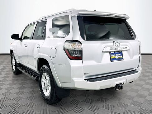 Used 2018 Toyota 4Runner SR5 image 5