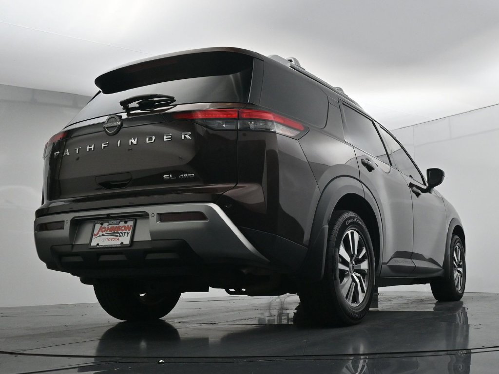 Used 2022 Nissan Pathfinder SL AWD/4WD image 36