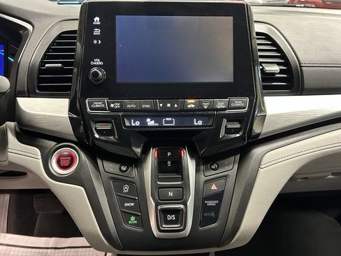 Used 2020 Honda Odyssey EX image 17
