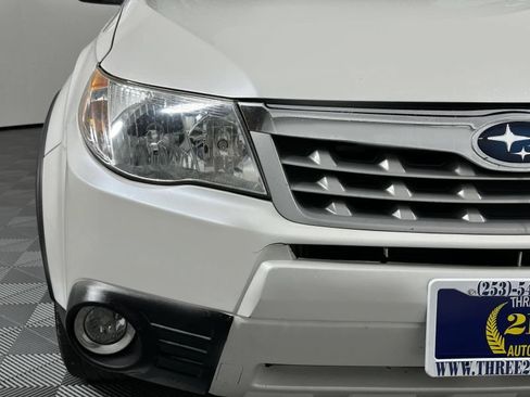 Used 2011 Subaru Forester 2.5X Touring AWD/4WD image 4