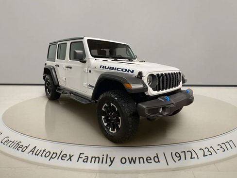 Used 2025 Jeep Wrangler Unlimited Rubicon 4xe w/ Safety Group AWD/4WD image 7