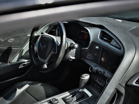 Used 2015 Chevrolet Corvette Stingray Coupe w/ ZF1 Appearance Package image 15