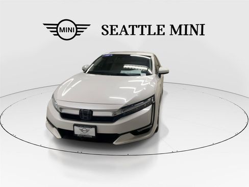 Used 2018 Honda Clarity Plug-In Hybrid image 4