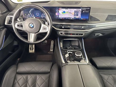 Used 2024 BMW X5 xDrive40i w/ M Sport Package AWD/4WD image 5